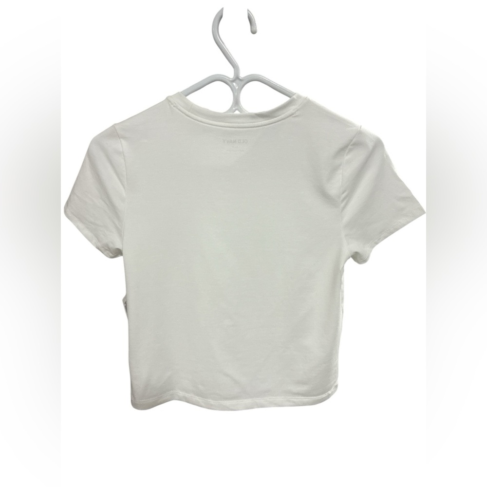 Old Navy White Cropped T-Shirt - Picture 2 of 2